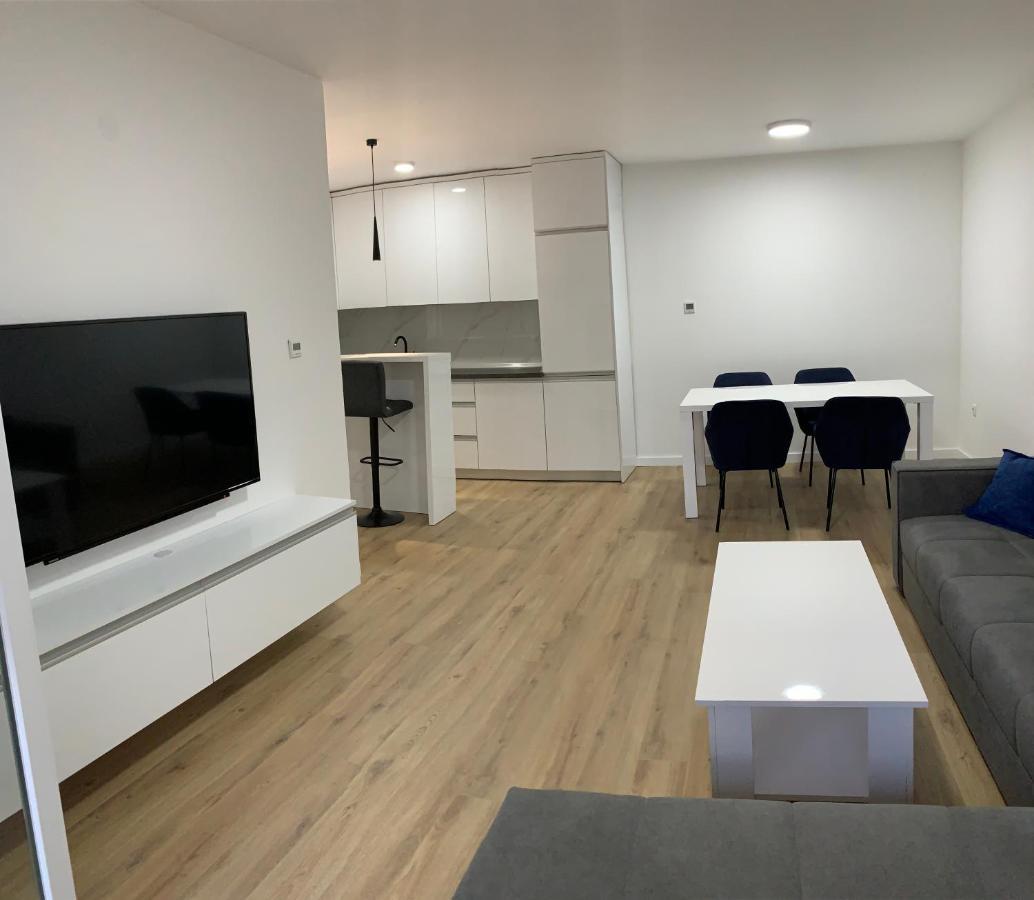 Central Аpartment Foca With Garage Exterior photo